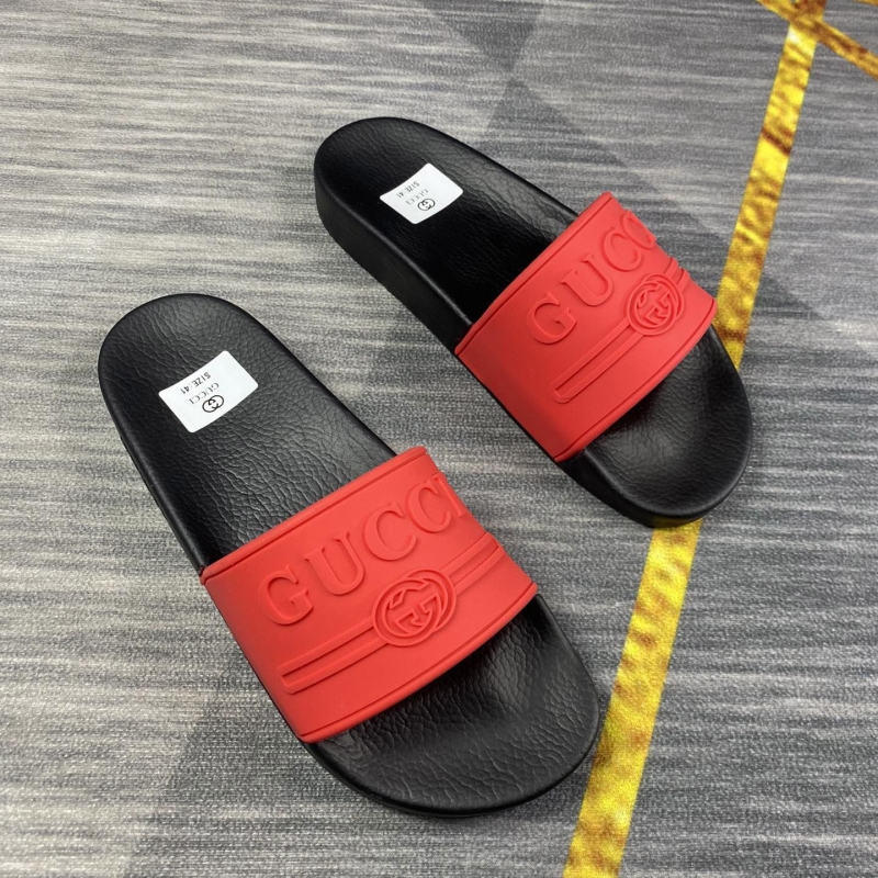 G*u*i slippers